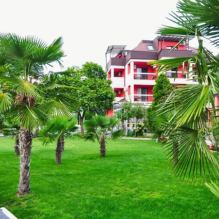 Elegance Hotel 3*